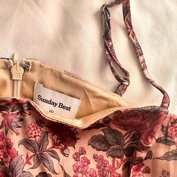 Sunday Best Silk Floral Mini Dress 👗 - Picture 3 of 3